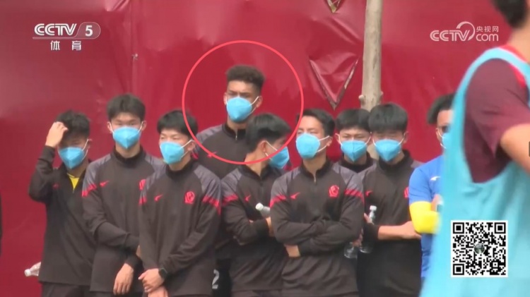 無緣U17國足名單，張洪福隨恒大足校觀摩國少隊訓練